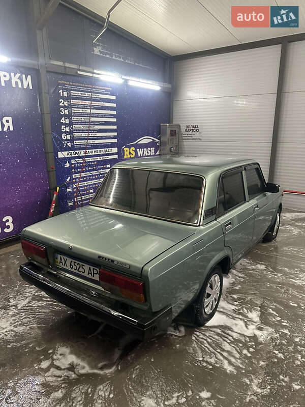 Седан ВАЗ / Lada 2107 2006 в Новой Водолаге