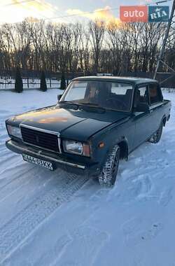 Седан ВАЗ 2107 2003 в Киеве