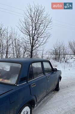 Седан ВАЗ 2107 2002 в Чернівцях