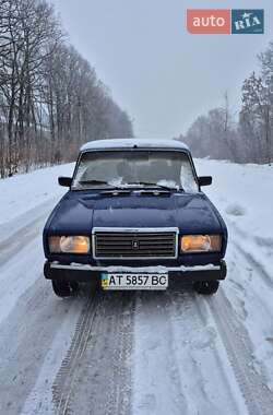 Седан ВАЗ 2107 1986 в Ивано-Франковске