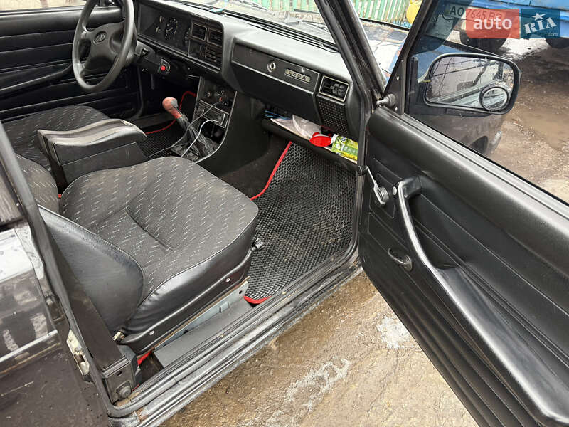 Седан ВАЗ / Lada 2107 2007 в Снигиревке