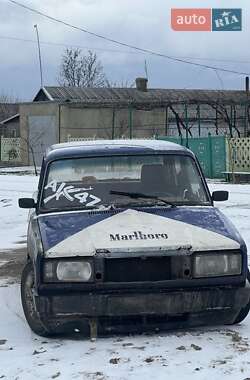 Седан ВАЗ 2107 1985 в Раздельной