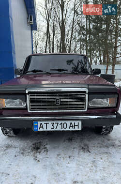 Седан ВАЗ 2107 2004 в Сторожинці