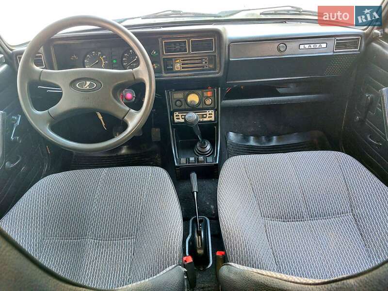 Седан ВАЗ / Lada 2107 2005 в Тростянце