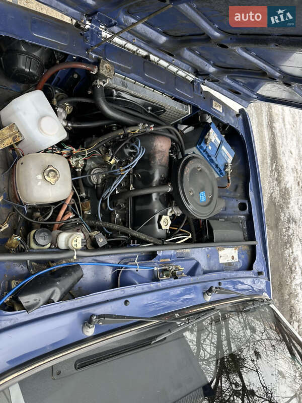 Седан ВАЗ / Lada 2107 2005 в Киеве