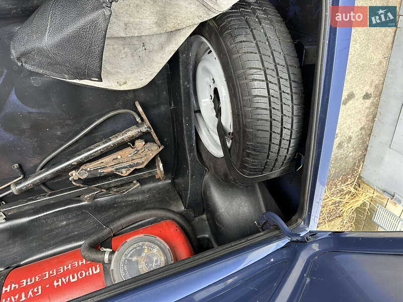 Седан ВАЗ / Lada 2107 2005 в Киеве