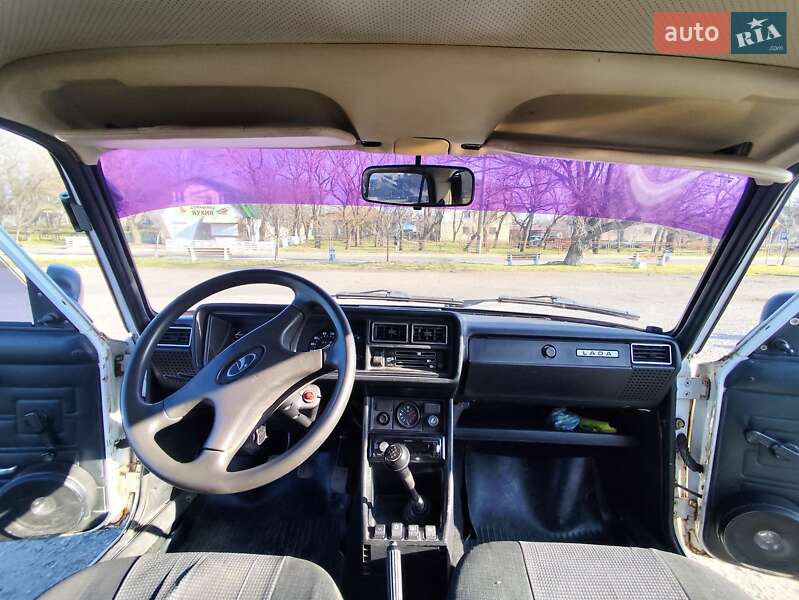 Седан ВАЗ / Lada 2107 2006 в Белгороде-Днестровском фото 9 Седан ВАЗ / Lada 2107 2006 в Белгороде-Днестровском