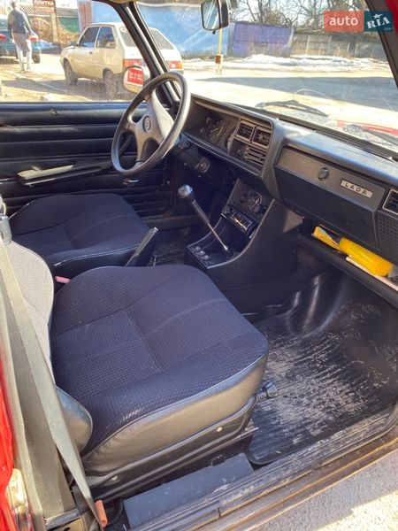 Седан ВАЗ / Lada 2107 1998 в Макарове