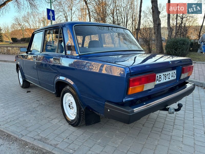 Седан ВАЗ / Lada 2107 2007 в Могилев-Подольске