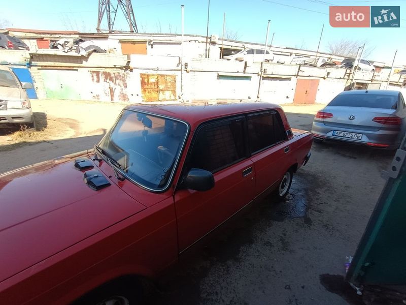 Седан ВАЗ / Lada 2107 1985 в Дніпрі