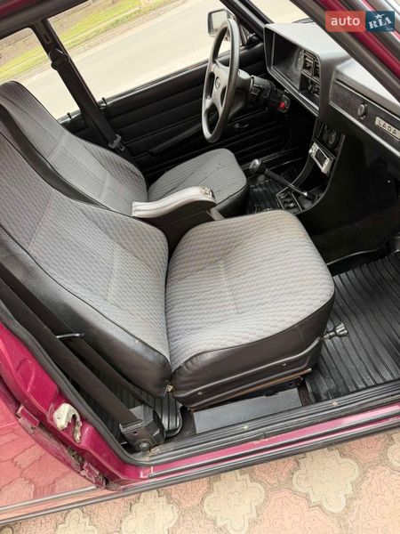 Седан ВАЗ / Lada 2107 2005 в Апостолово