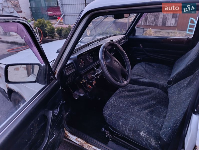 Седан ВАЗ / Lada 2107 1999 в Мироновке