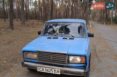 Седан ВАЗ 2107 1985 в Знаменке