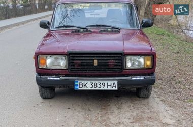 Седан ВАЗ 2107 2004 в Млиніві