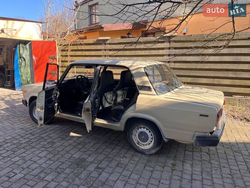 Седан ВАЗ / Lada 2107 1989 в Львове фото 6 Седан ВАЗ / Lada 2107 1989 в Львове