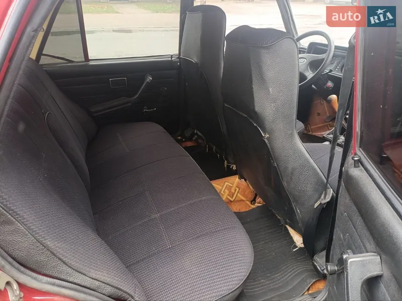 ВАЗ / Lada 2107 1998 VIN XTA210740W1182098 фото оголошення 9 з 38