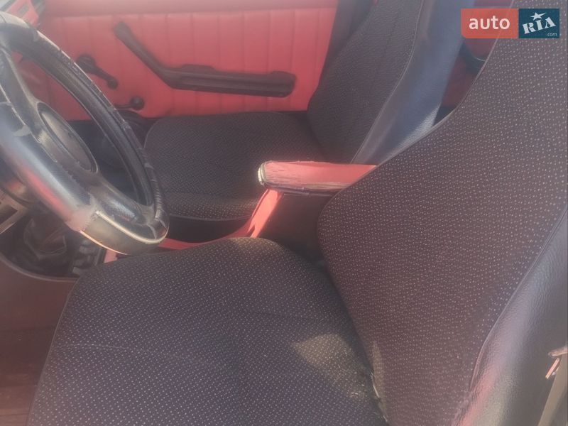 Седан ВАЗ / Lada 2107 2004 в Тернополі