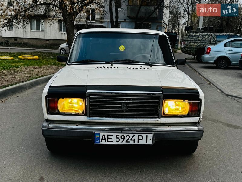 Седан ВАЗ / Lada 2107 1998 в Новомосковську