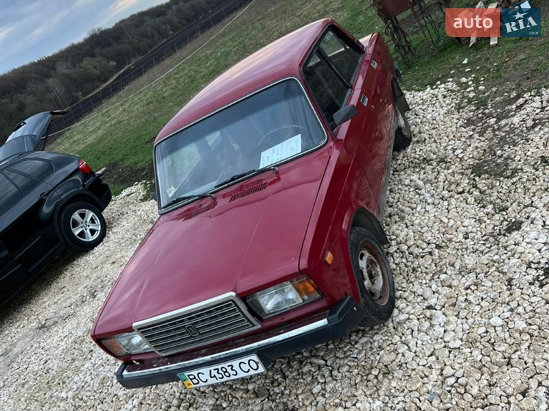 Седан ВАЗ / Lada 2107 1989 в Львові