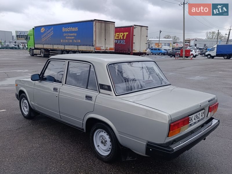 Седан ВАЗ / Lada 2107 2007 в Харькове