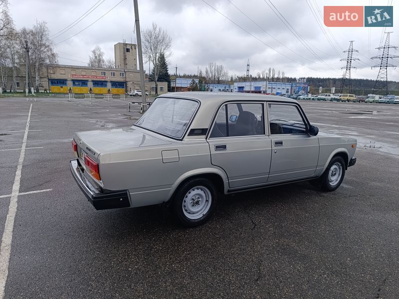 Седан ВАЗ / Lada 2107 2007 в Харькове