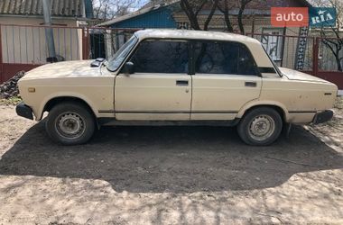 Седан ВАЗ 2107 1990 в Теофиполе