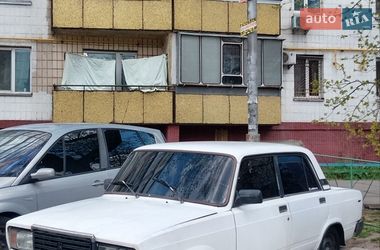 Седан ВАЗ 2107 1986 в Киеве