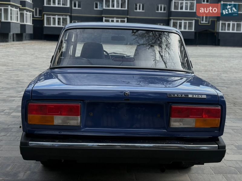 Седан ВАЗ / Lada 2107 2005 в Охтирці