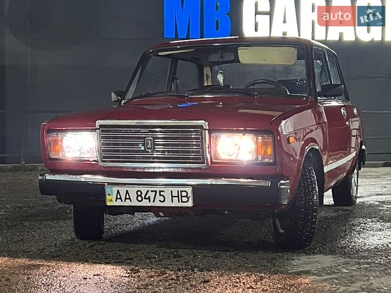 Седан ВАЗ / Lada 2107 1997 в Києві