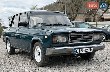 Седан ВАЗ 2107 2002 в Лубнах