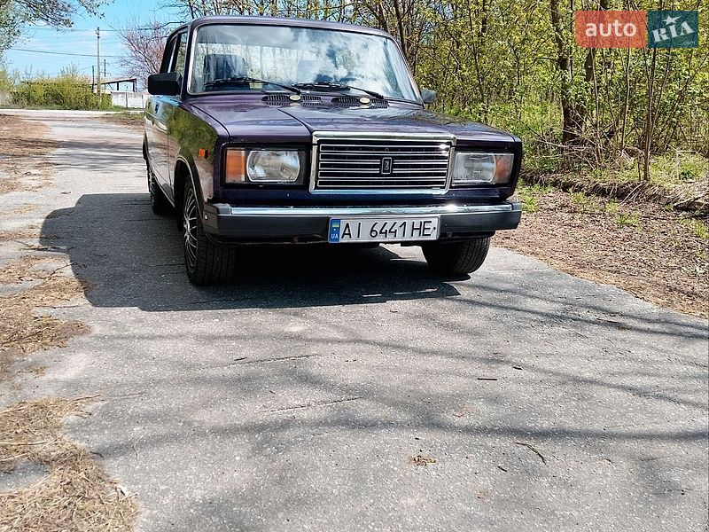 Седан ВАЗ / Lada 2107 2005 в Тараще