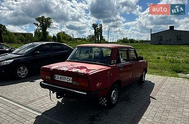 Седан ВАЗ / Lada 2107 1992 в Звенигородке