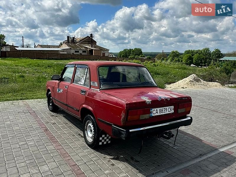 Седан ВАЗ / Lada 2107 1992 в Звенигородке
