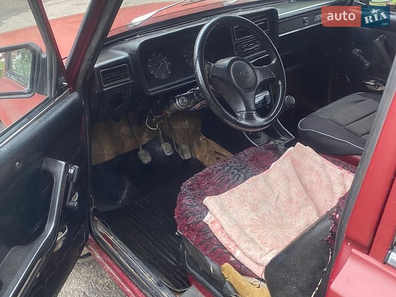 Седан ВАЗ / Lada 2107 1990 в Песчанке