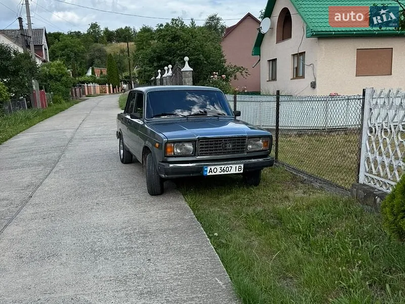 ВАЗ / Lada 2107 2011