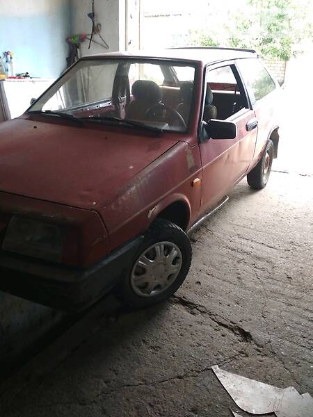 Хэтчбек ВАЗ / Lada 2108 1987 в Нетешине