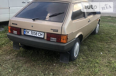 Хэтчбек ВАЗ / Lada 2108 1989 в Ровно