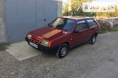 Хэтчбек ВАЗ / Lada 2108 1993 в Черновцах