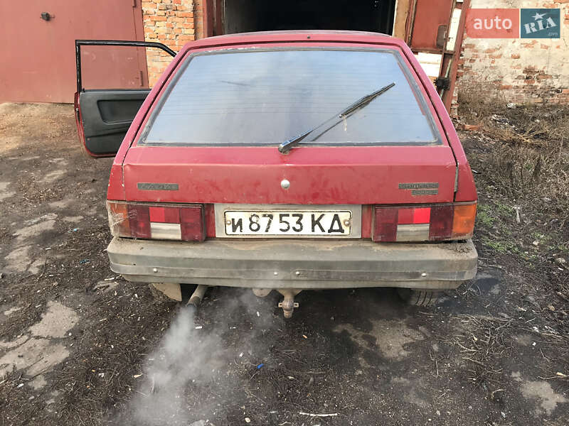 Хэтчбек ВАЗ / Lada 2108 1990 в Первомайске