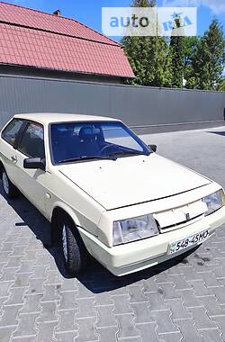 Хэтчбек ВАЗ / Lada 2108 1985 в Черновцах