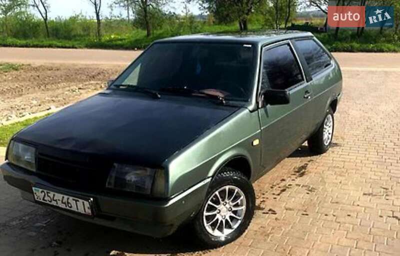 Хэтчбек ВАЗ / Lada 2108 1985 в Львове