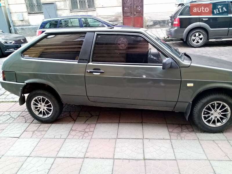 Хэтчбек ВАЗ / Lada 2108 1985 в Львове