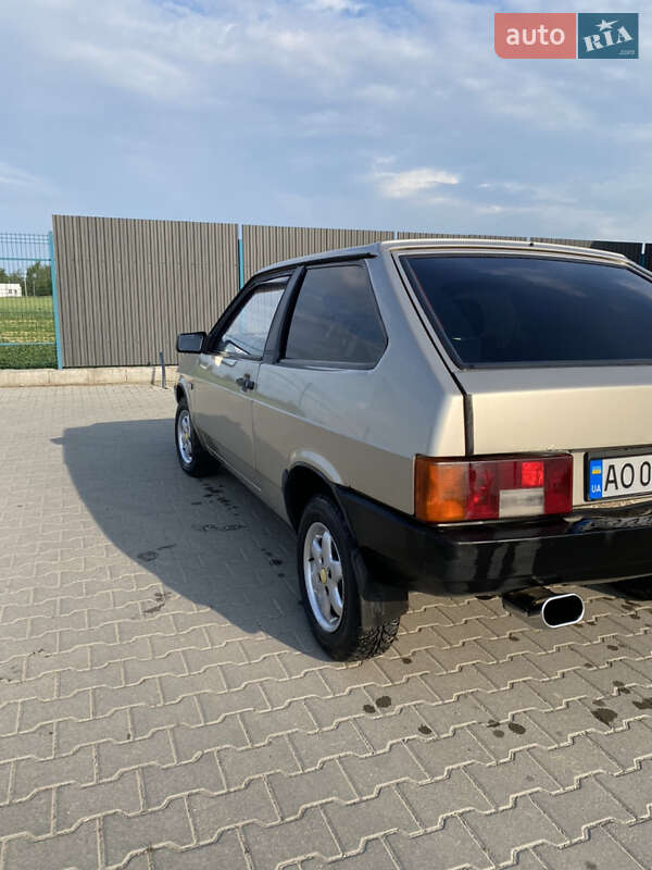 Хэтчбек ВАЗ / Lada 2108 1986 в Берегово