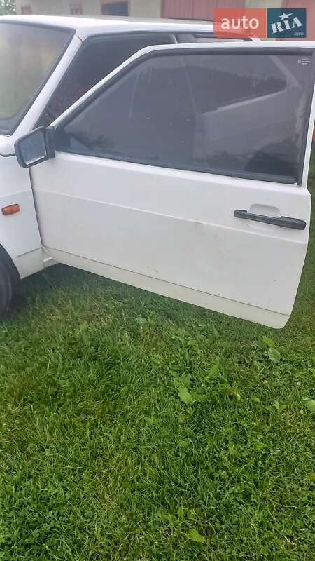 Хетчбек ВАЗ / Lada 2108 1987 в Пустомитах
