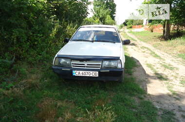 Хэтчбек ВАЗ / Lada 2108 1992 в Умани