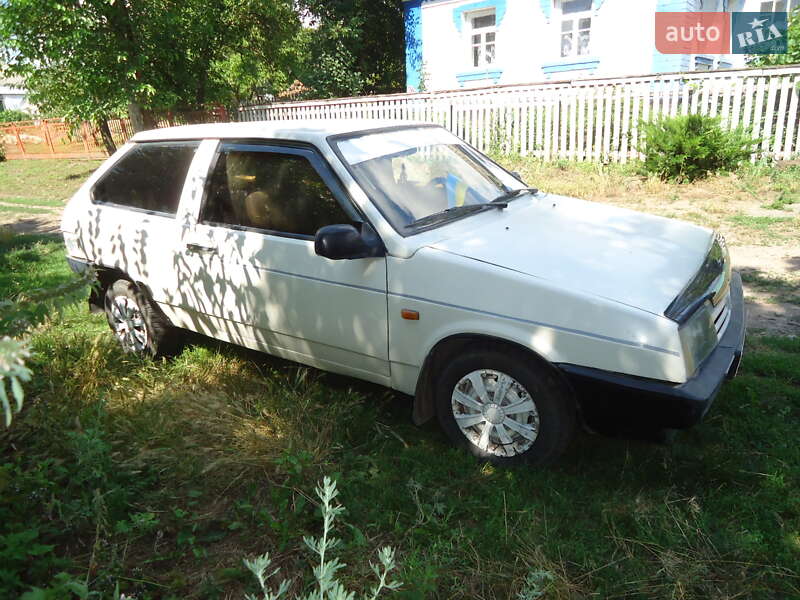 Хэтчбек ВАЗ / Lada 2108 1992 в Умани