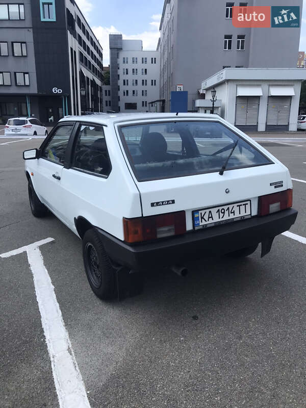 Хэтчбек ВАЗ / Lada 2108 1991 в Киеве