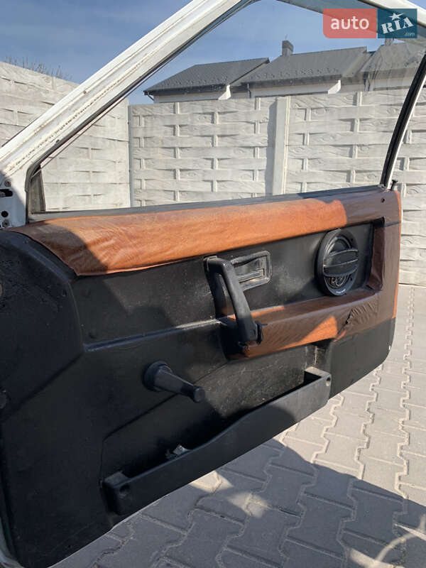 Хэтчбек ВАЗ / Lada 2108 1988 в Белой Церкви
