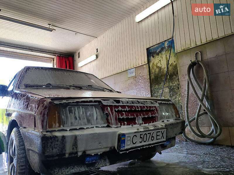 Хэтчбек ВАЗ / Lada 2108 1991 в Жидачове