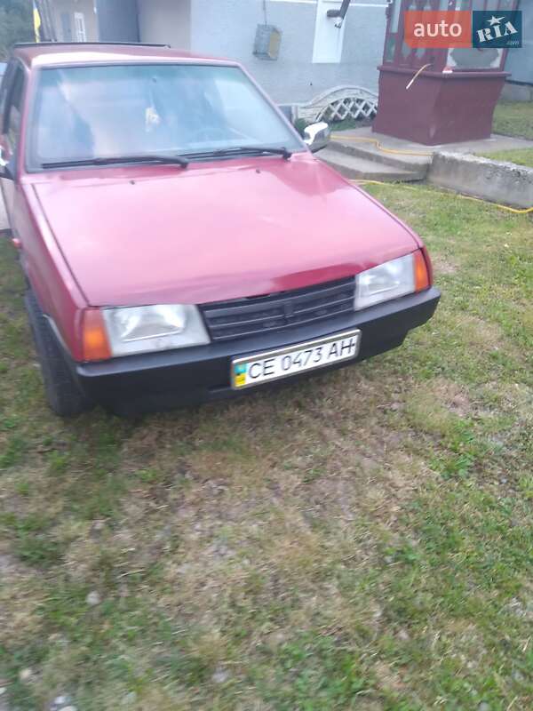 Хэтчбек ВАЗ / Lada 2108 1990 в Черновцах